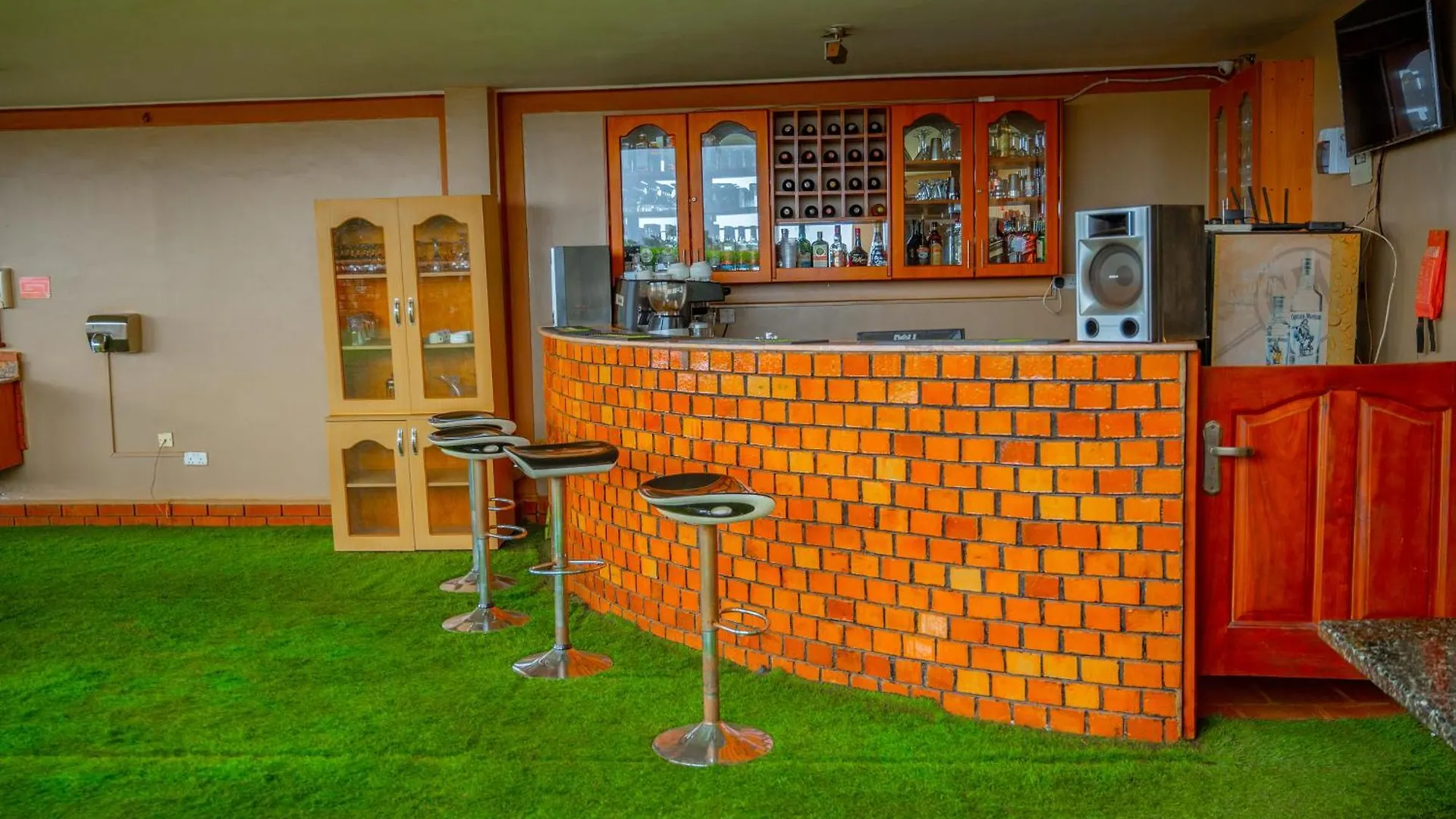 Hotel Crystal Suites & Apartments Kampala