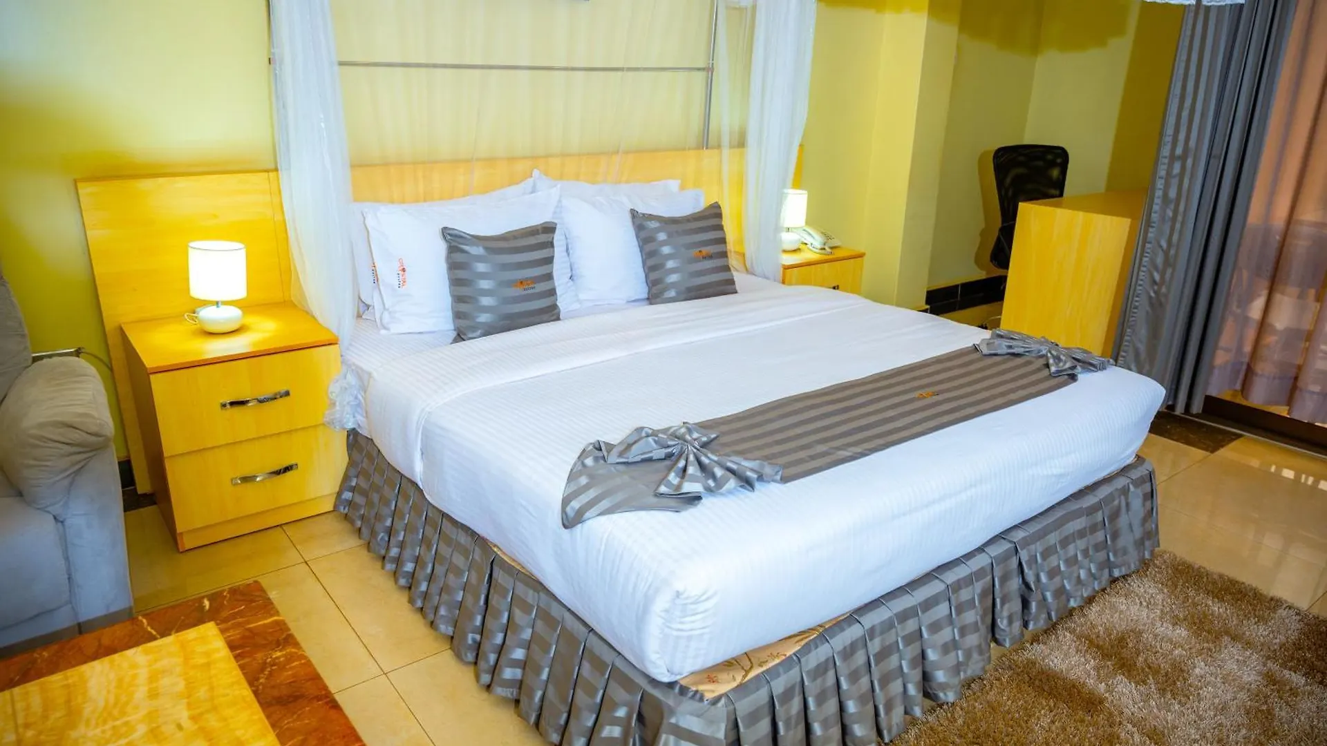 Crystal Suites & Apartments Kampala 3*,  Uganda